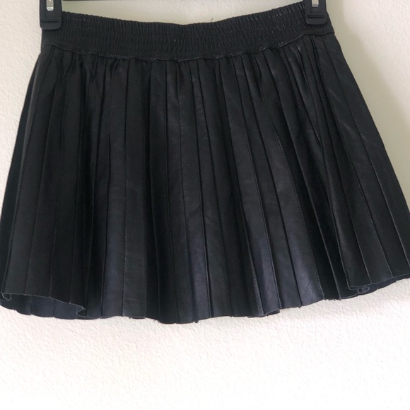 Genuine leather mini skirt pull-on SZ 2 by Ted Baker Black - Picture 2 of 5